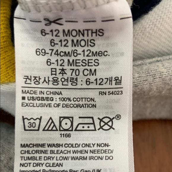 🍊5/$25 GAP Striped Baby Romper with Pocket size 6-12m - Picture 7 of 7